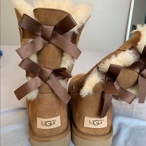 UGG Bailey Bow II